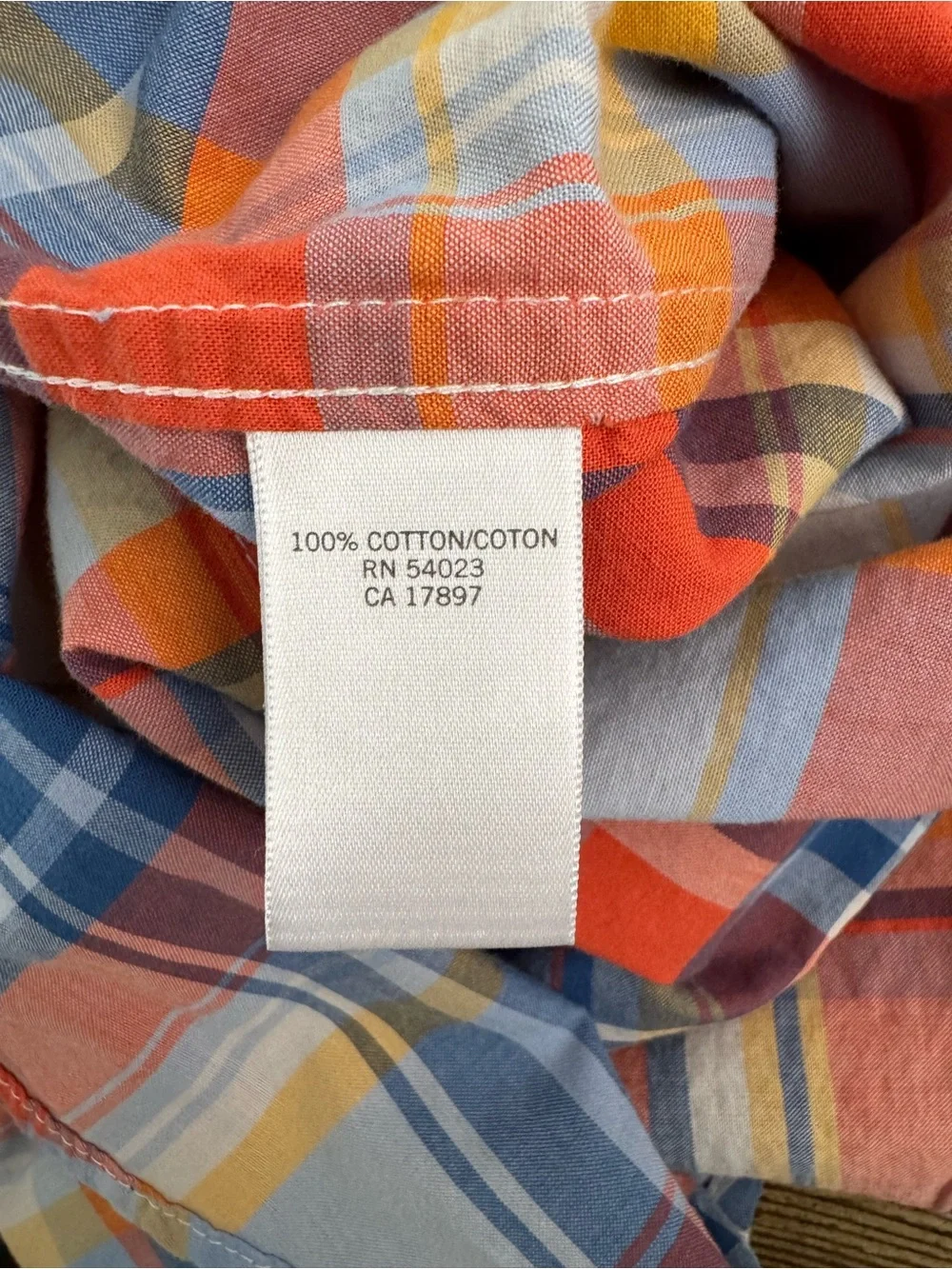 Banana Republic men’s Large madras plaid short sleeve button-down camp shirt